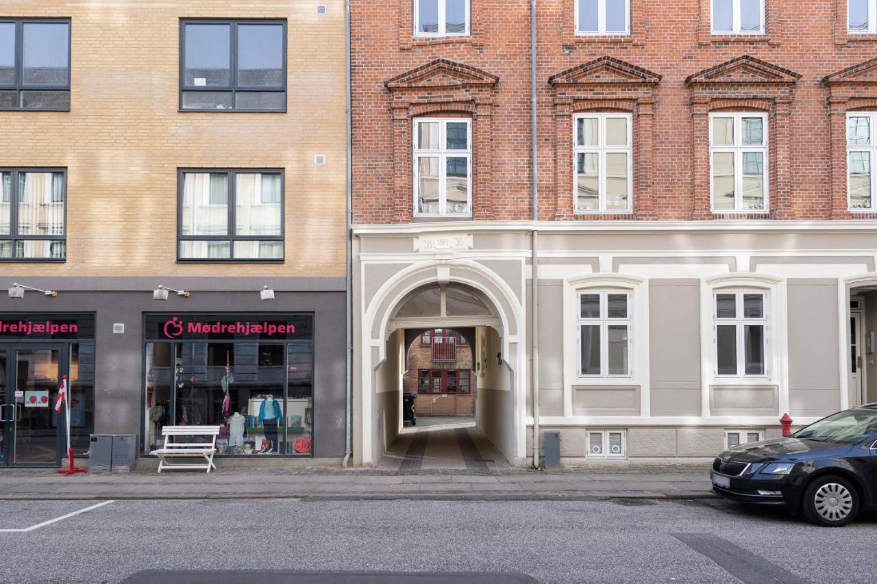 Aday - Apartment Suite 3 Aalborg Center Exterior photo
